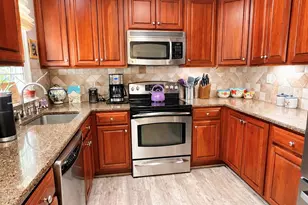 89 Enfield Ct, Ridge, NY 11961 - Photo 8