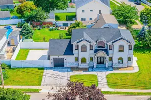 16 Violet Ave, Hicksville, NY 11801 - Photo 2