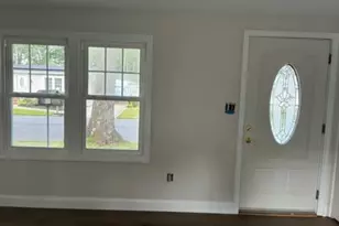 1661 Old Country Road Rd, Riverhead, NY 11901 - Photo 2