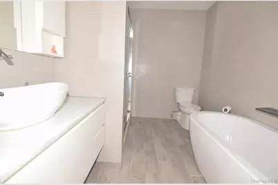 12-27 Diane Place #196 U, Bayside, NY 11360 - Photo 14