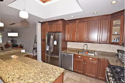 12-27 Diane Place #196 U, Bayside, NY 11360 - Photo 8