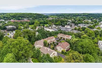4 Preserve Court, White Plains, NY 10607 - Photo 36