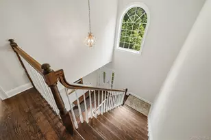 4 Preserve Ct, White Plains, NY 10607 - Photo 30