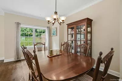 4 Preserve Court, White Plains, NY 10607 - Photo 12