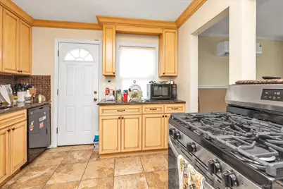 1 Windsor Place, Lynbrook, NY 11563 - Photo 8