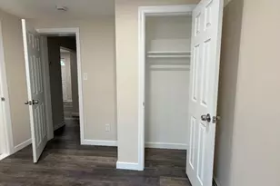 16 Bellport St, Patchogue, NY 11772 - Photo 2