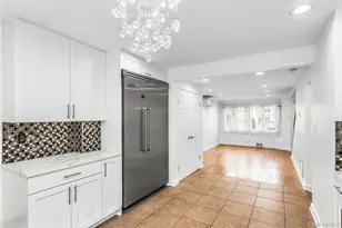 149-62 Powells Cove Blvd, Whitestone, NY 11357 - Photo 10