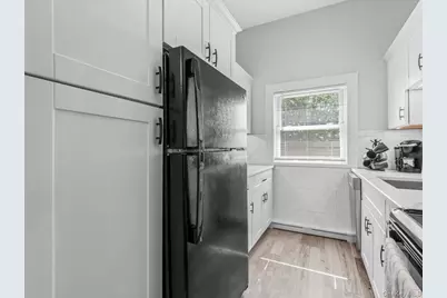 4 Rose Street #Apt 6 B2, Oceanside, NY 11572 - Photo 6