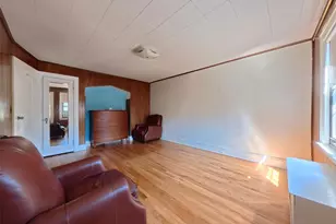 398 Bauer Pl, Mineola, NY 11501 - Photo 10
