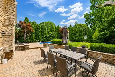 70 Nursery Street, Locust Valley, NY 11560 - Photo 22