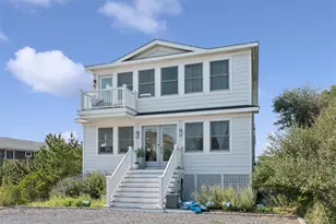 800 Dune Rd, Westhampton Beach, NY 11978 - Photo 2