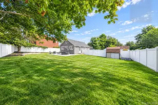 36 Mayflower Ave, Smithtown, NY 11787 - Photo 28