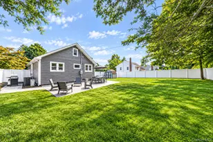 36 Mayflower Ave, Smithtown, NY 11787 - Photo 26