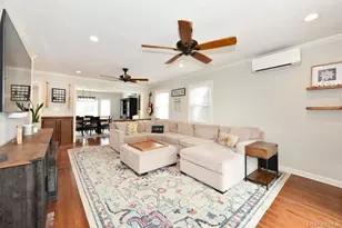 374 Andrews Rd, Mineola, NY 11501 - Photo 10