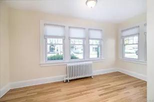 121 Raymond St, Rockville Centre, NY 11570 - Photo 6