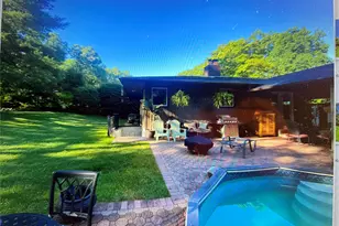 271 Terry Rd, Smithtown, NY 11787 - Photo 8