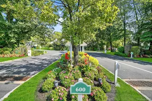19 Pondview Ln, Yonkers, NY 10710 - Photo 32