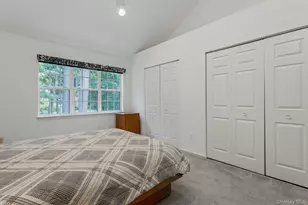 19 Pondview Ln, Yonkers, NY 10710 - Photo 16
