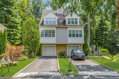 19 Pondview Lane #19, Yonkers, NY 10710 - Photo 2