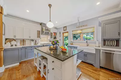 8 Jackson Avenue, East Quogue, NY 11942 - Photo 10