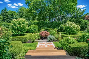 8 Jackson Ave, East Quogue, NY 11942 - Photo 46