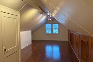 35 Oak St, Greenwood Lake, NY 10925 - Photo 2