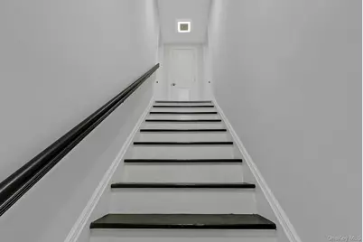 64 Lyons Road #2 / 2ND FLOOR, Scarsdale, NY 10583 - Photo 26