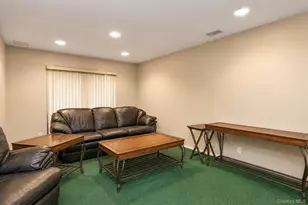7 Wimbledon Dr, Roslyn, NY 11576 - Photo 12