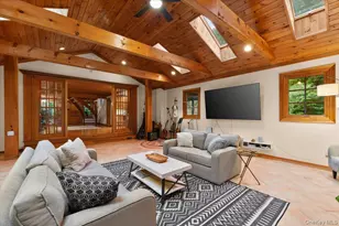2 British Colony Rd, Northport, NY 11768 - Photo 20