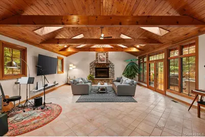 2 British Colony Road, Northport, NY 11768 - Photo 18