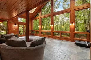 2 British Colony Rd, Northport, NY 11768 - Photo 14