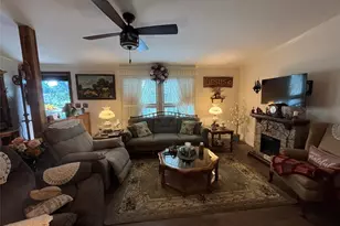 1661 Old Country Rd, Riverhead, NY 11901 - Photo 14