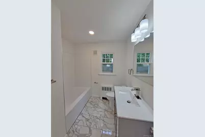 392 3rd Avenue, Bayport, NY 11705 - Photo 6