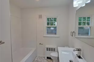 392 3rd Ave, Bayport, NY 11705 - Photo 6