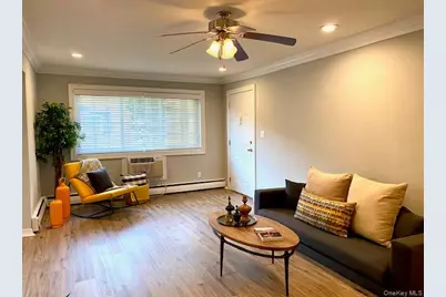 393 Great East Neck Road #393D, West Babylon, NY 11704 - Photo 6