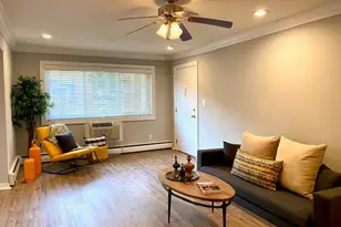 393 Great East Neck Rd, West Babylon, NY 11704 - Photo 6