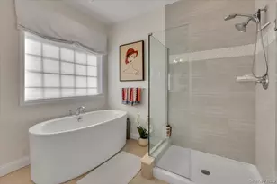 5 Wolfsbane Ct, Aquebogue, NY 11931 - Photo 16