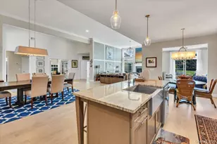 5 Wolfsbane Ct, Aquebogue, NY 11931 - Photo 6