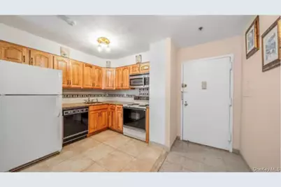 360 Shore Road #3M, Long Beach, NY 11561 - Photo 4
