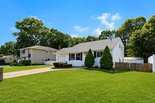 39 Superior St, Port Jefferson Station, NY 11776 - Photo 4