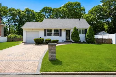 39 Superior Street, Port Jefferson Station, NY 11776 - Photo 2