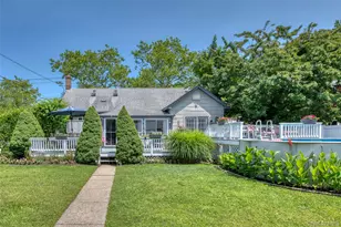 1227 Roanoke Ave, Riverhead, NY 11901 - Photo 2