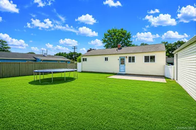 2803 Eagle Avenue, Medford, NY 11763 - Photo 8