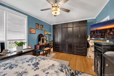 2544 Lurting Avenue, Bronx, NY 10469 - Photo 20
