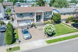 3897 Darby Ln, Seaford, NY 11783 - Photo 36