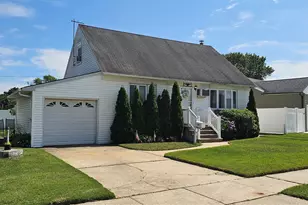 671 Blackstone Ave, East Meadow, NY 11554 - Photo 2