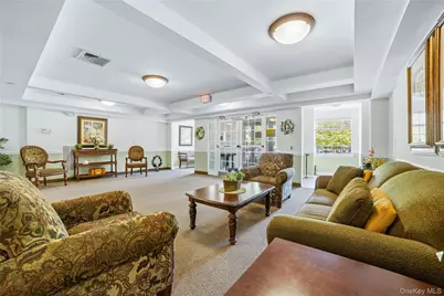 100 Woodcrest Lane #124, Mount Kisco, NY 10549 - Photo 2