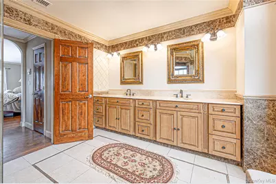 4 Teamster Lane, Levittown, NY 11756 - Photo 14