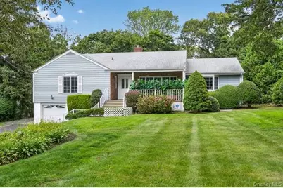 4 Woodleaf Court, Cold Spring Harbor, NY 11724 - Photo 1