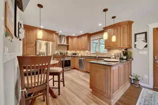 9 Urban Dr, Selden, NY 11784 - Photo 8